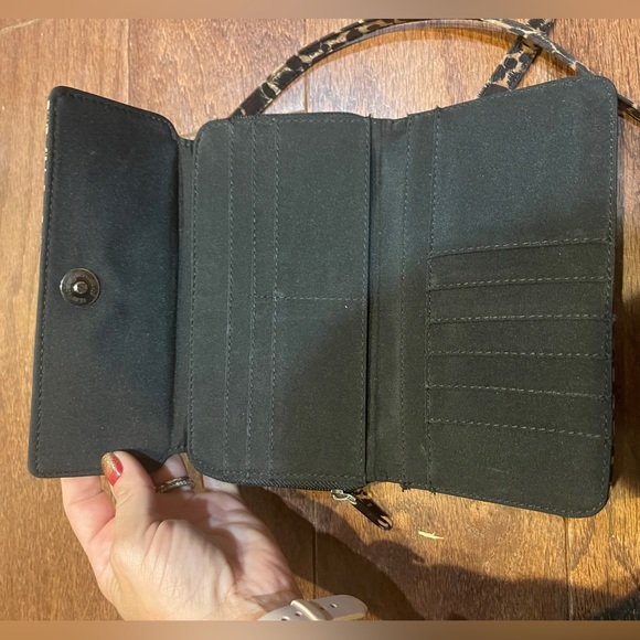 Leopard Wallet on a String Shoulder Strap - Picture 4 of 5